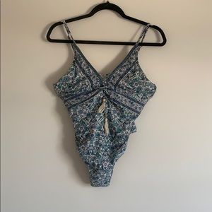 Spell bathing suit size XL!!